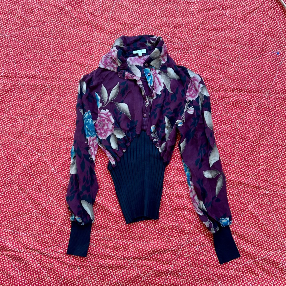 Cache Vintage Silk Floral Blouse Ribbed fitted Waist Top Burgundy Purple Small